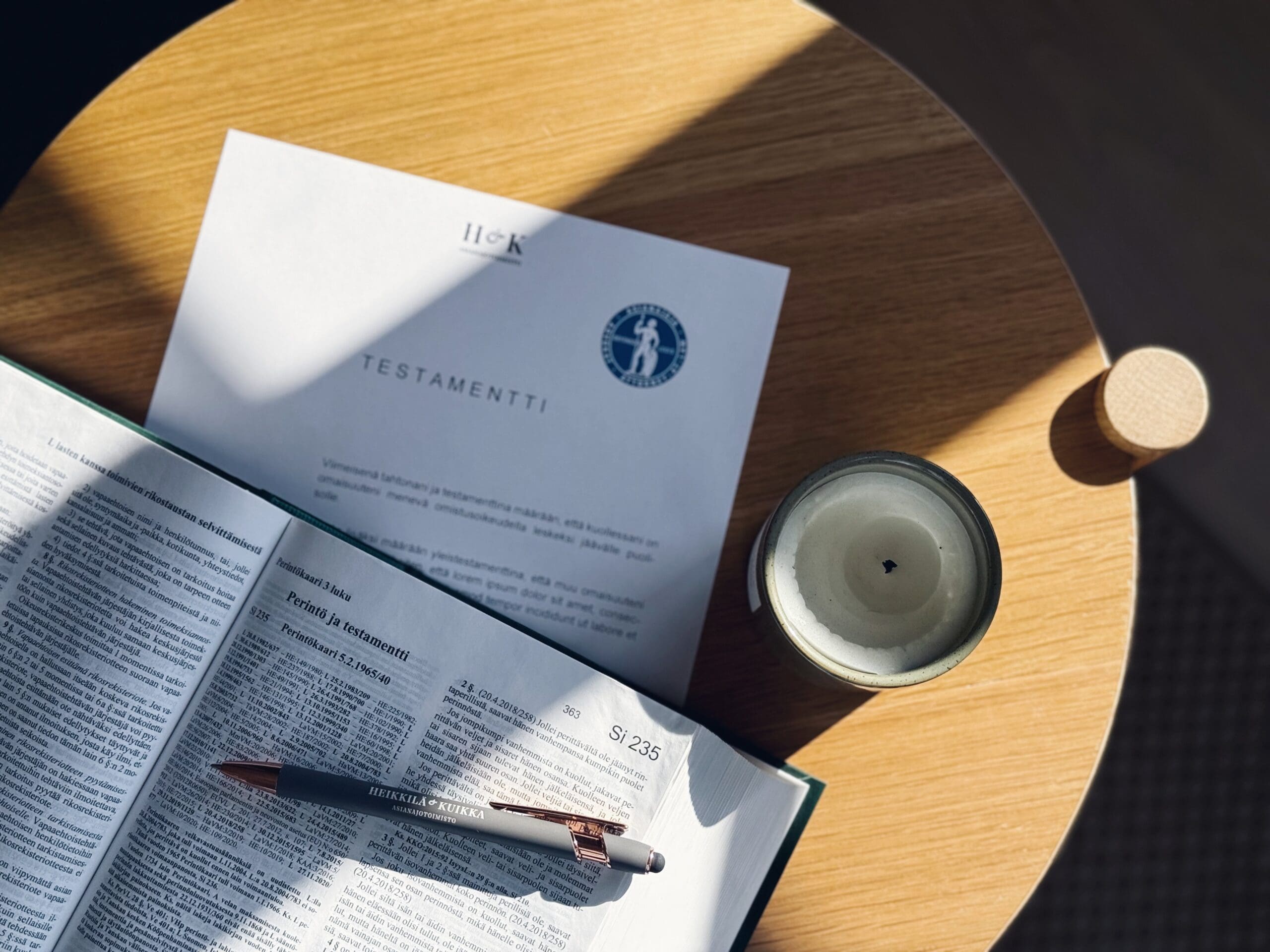 Miksi testamentti kannattaa tehdä Testamentin tekeminen turvaa läheisten tulevaisuuden